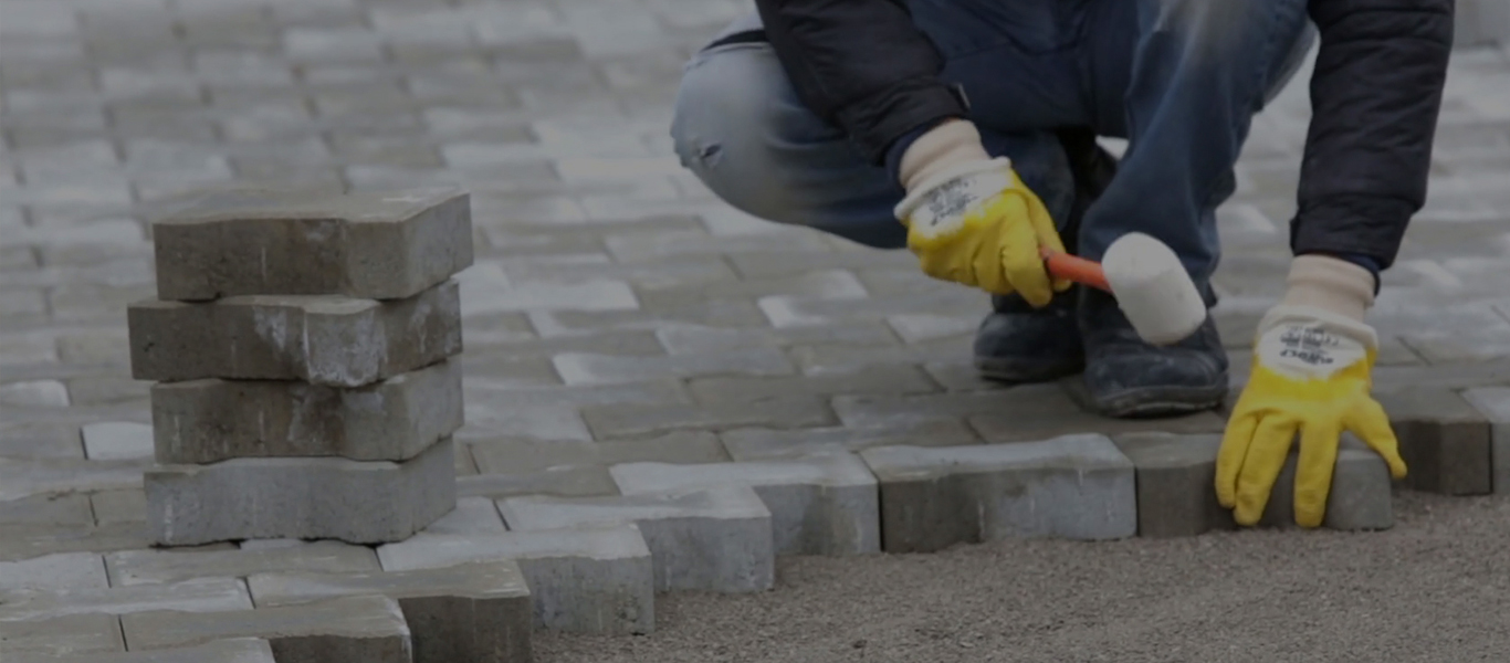 kostka brukowa Bydgoszcz, układanie kostki brukowej Bydgoszcz, wylewki betonowe Bydgoszcz, wylewka betonowa Bydgoszcz, brukarstwo Bydgoszcz, zagospodarowanie terenu, odwodnienia